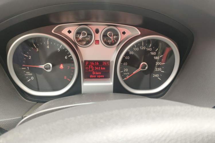 Used Ford Focus 2011 Sedan 1.8L Automatic Fashion Edition Instrument Cluster