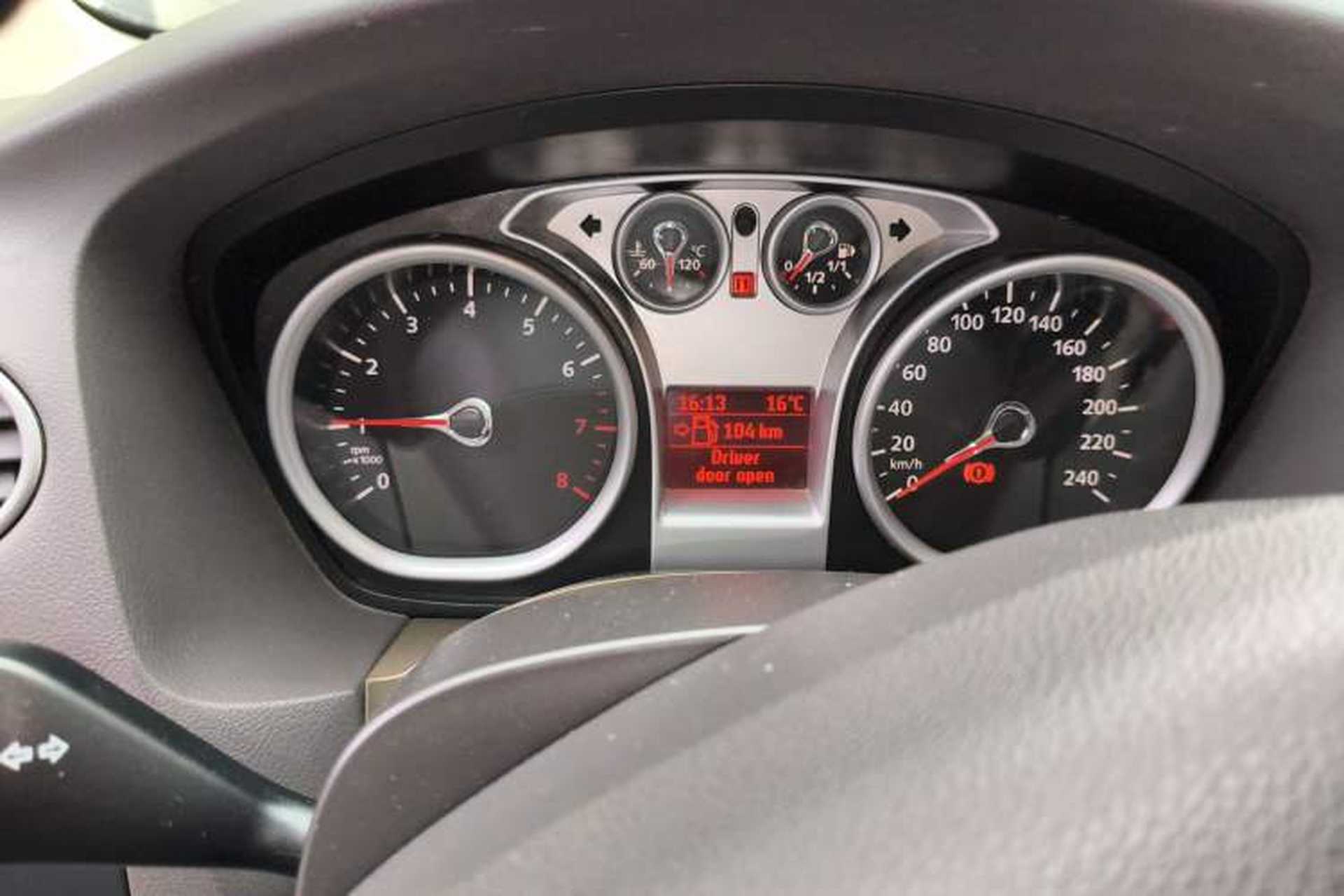 Used Ford Focus 2011 Sedan 1.8L Manual Comfort Model Instrument Cluster