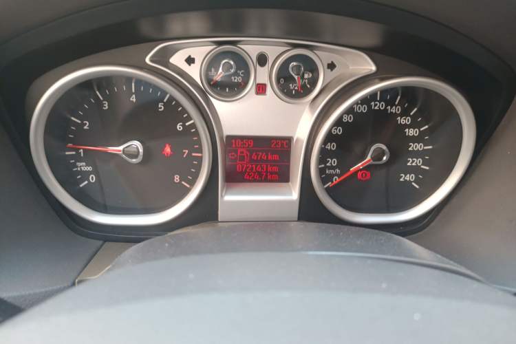 Used Ford Focus 2011 Sedan 1.8L Manual Comfort Model Instrument Cluster