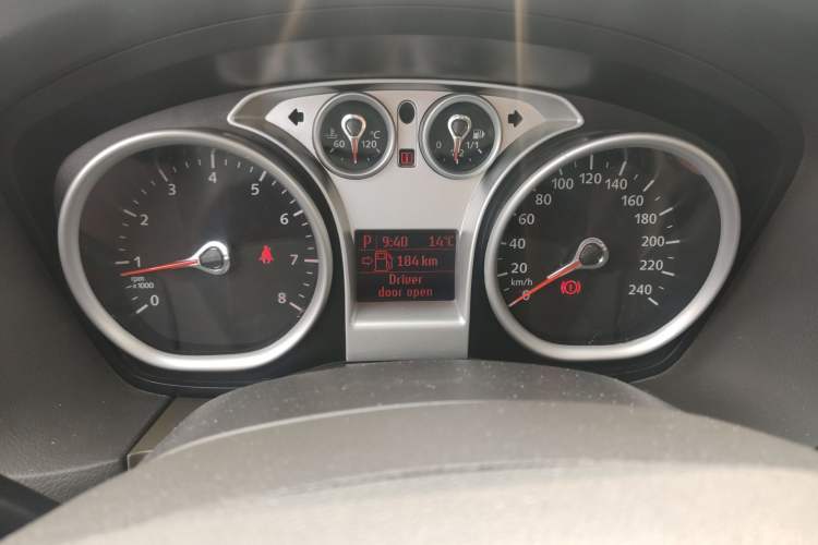 Used Ford Focus 2011 Hatchback 1.8L Automatic Fashion Edition Instrument Cluster