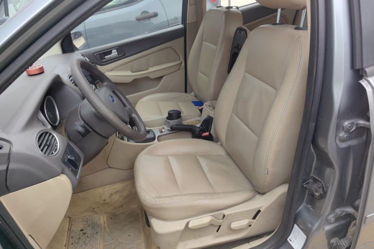 Used Ford Focus 2011 Sedan 1.8L Automatic Fashion Edition Left Front Seat