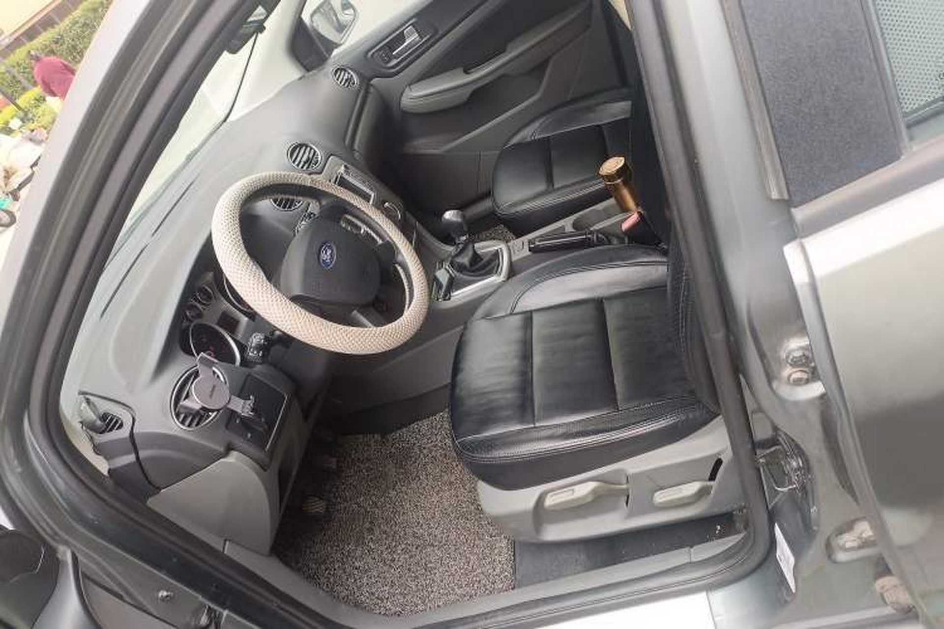 Used Ford Focus 2011 Hatchback 1.8L Manual Comfort Model Left Front Seat
