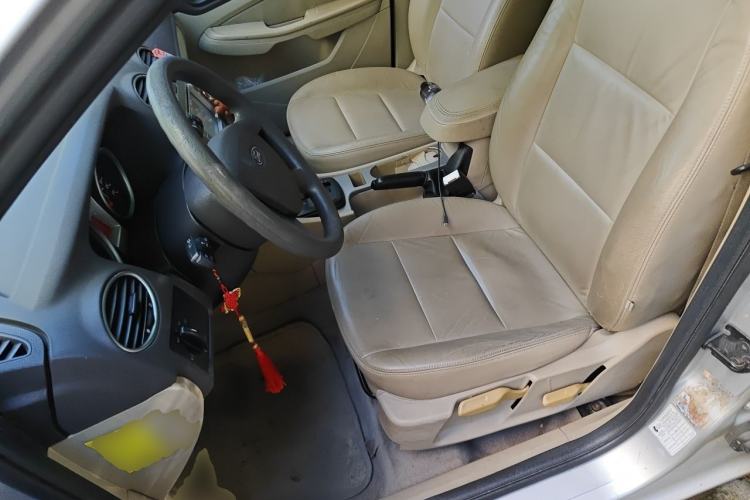 Used Ford Focus 2011 Sedan 1.8L Automatic Fashion Edition Left Front Seat