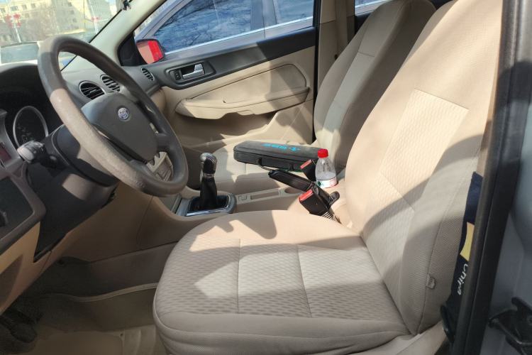 Used Ford Focus 2011 Sedan 1.8L Manual Comfort Model Left Front Seat