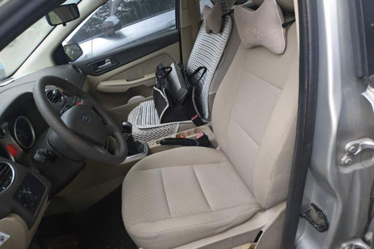 Used Ford Focus 2011 Sedan 1.8L Manual Classic Model Left Front Seat