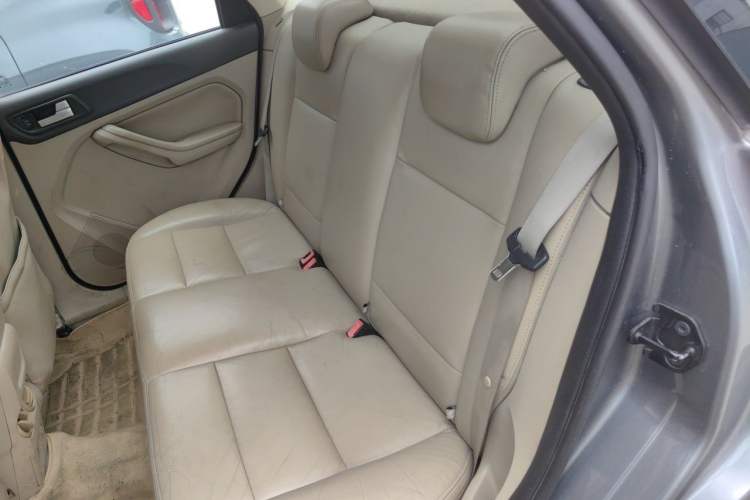 Used Ford Focus 2011 Sedan 1.8L Automatic Fashion Edition Left Rear Seat