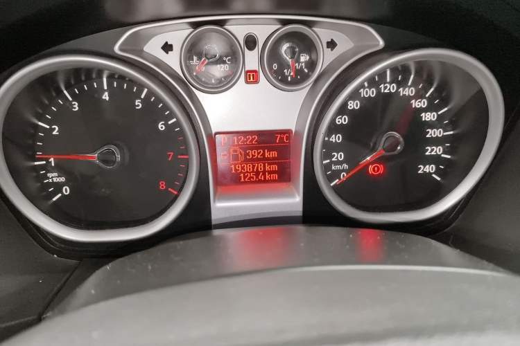 Used Ford Focus 2011 Sedan 1.8L Automatic Fashion Edition Odometer Close Up