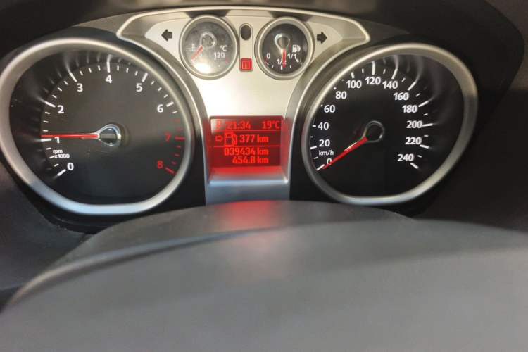 Used Ford Focus 2011 Hatchback 1.8L Automatic Fashion Edition Odometer Close Up