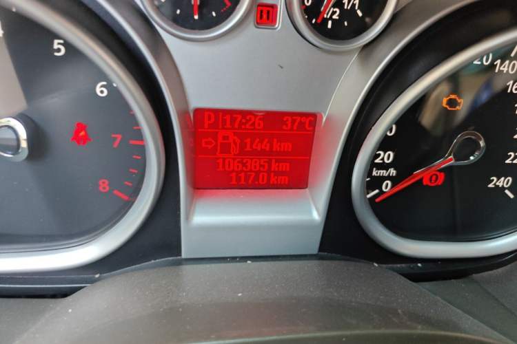 Used Ford Focus 2011 Hatchback 1.8L Automatic Fashion Edition Odometer Close Up