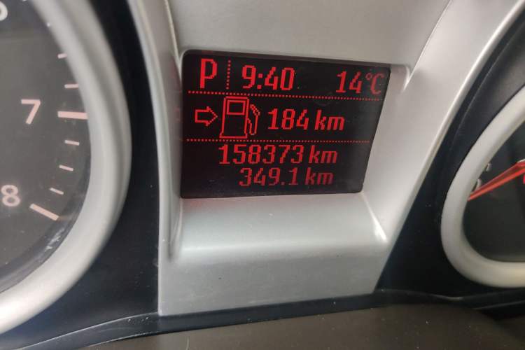 Used Ford Focus 2011 Hatchback 1.8L Automatic Fashion Edition Odometer Close Up