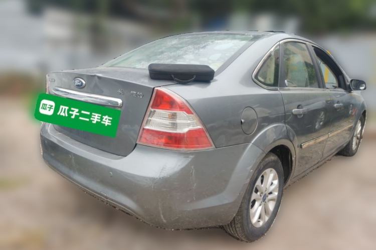 Used Ford Focus 2011 Sedan 1.8L Automatic Fashion Edition Rear Right 45 Deg
