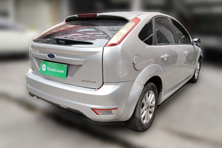 Used Ford Focus 2011 Hatchback 1.8L Automatic Fashion Edition Rear Right 45 Deg