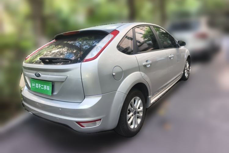 Used Ford Focus 2011 Hatchback 1.8L Automatic Fashion Edition Rear Right 45 Deg