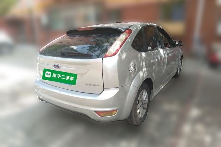 Used Ford Focus 2011 Hatchback 1.8L Automatic Fashion Edition Rear Right 45 Deg