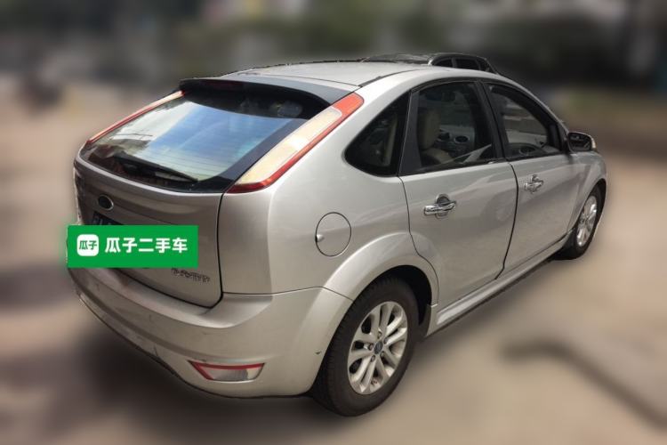 Used Ford Focus 2011 Hatchback 1.8L Automatic Fashion Edition Rear Right 45 Deg