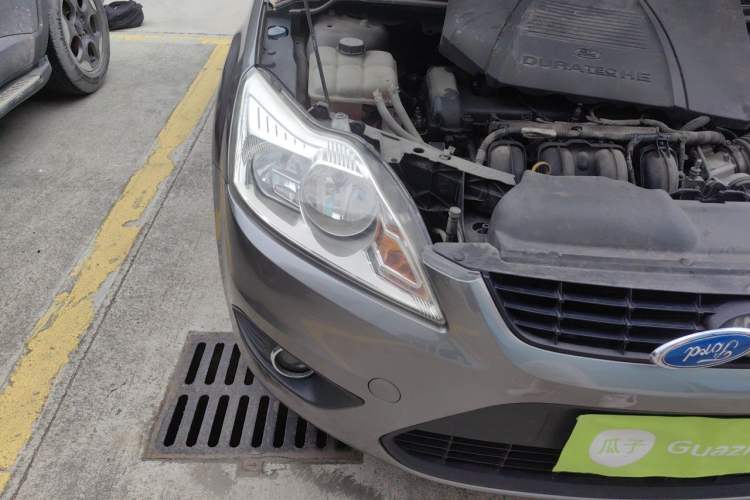 Used Ford Focus 2011 Sedan 1.8L Automatic Fashion Edition Right Front Headlight