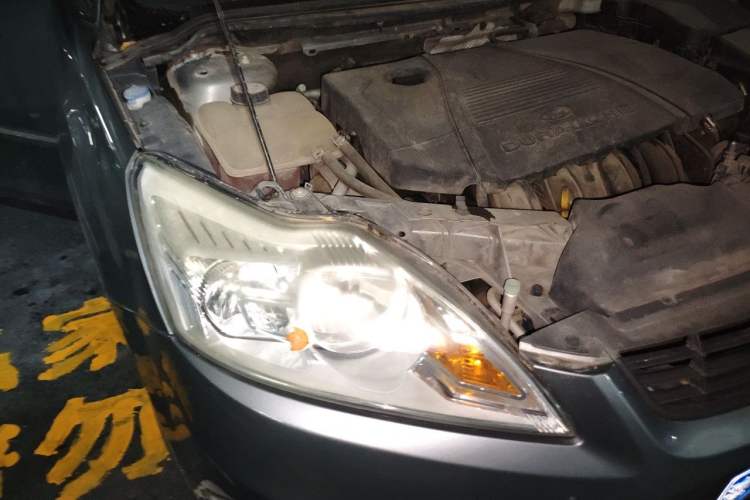 Used Ford Focus 2011 Sedan 1.8L Automatic Fashion Edition Right Front Headlight