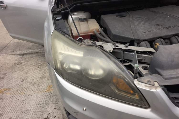 Used Ford Focus 2011 Hatchback 1.8L Automatic Fashion Edition Right Front Headlight