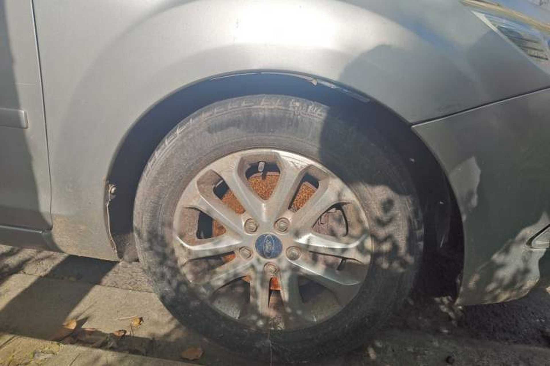 Used Ford Focus 2011 Sedan 1.8L Automatic Fashion Edition Right Front Wheel Hub