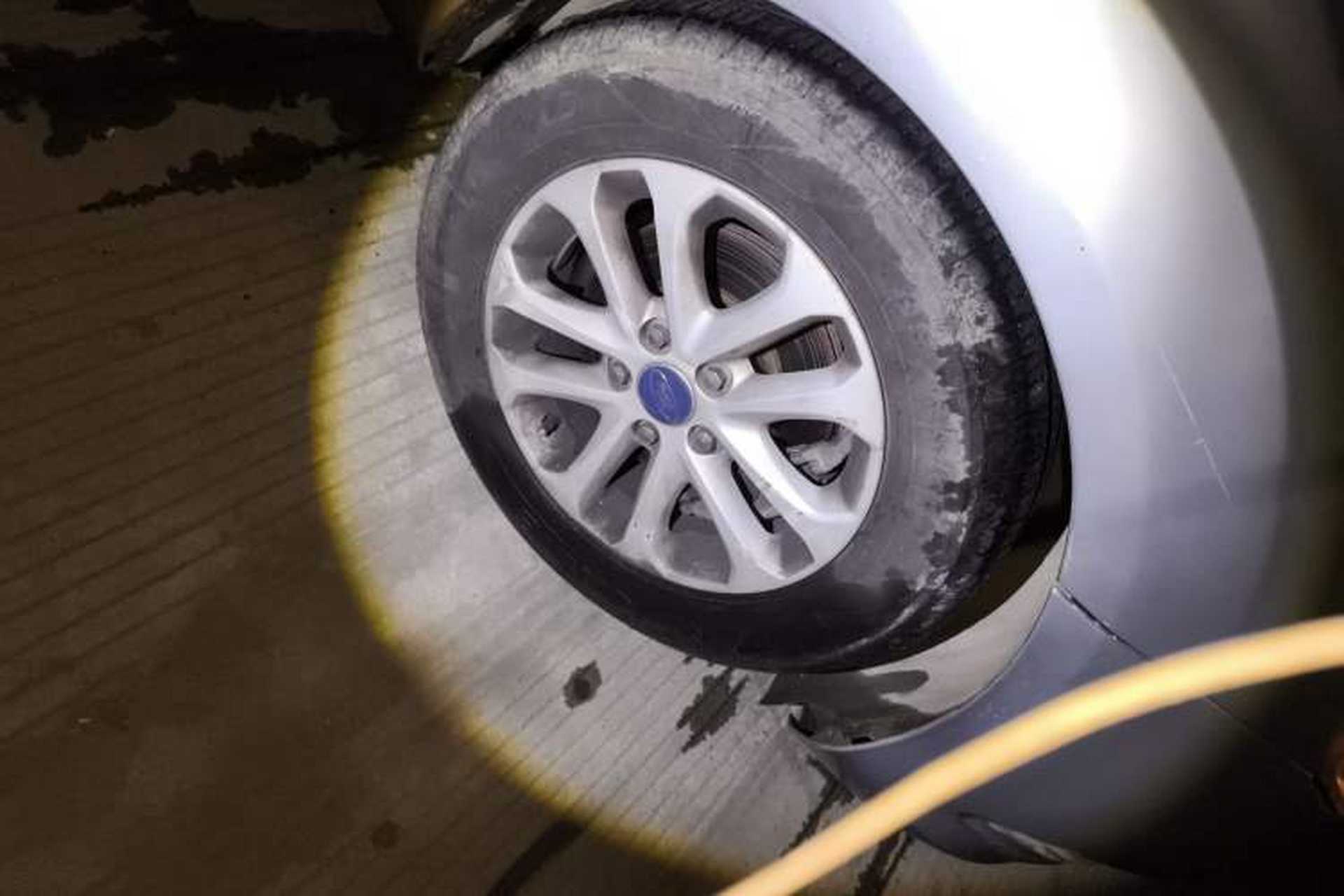 Used Ford Focus 2011 Sedan 1.8L Automatic Fashion Edition Right Front Wheel Hub
