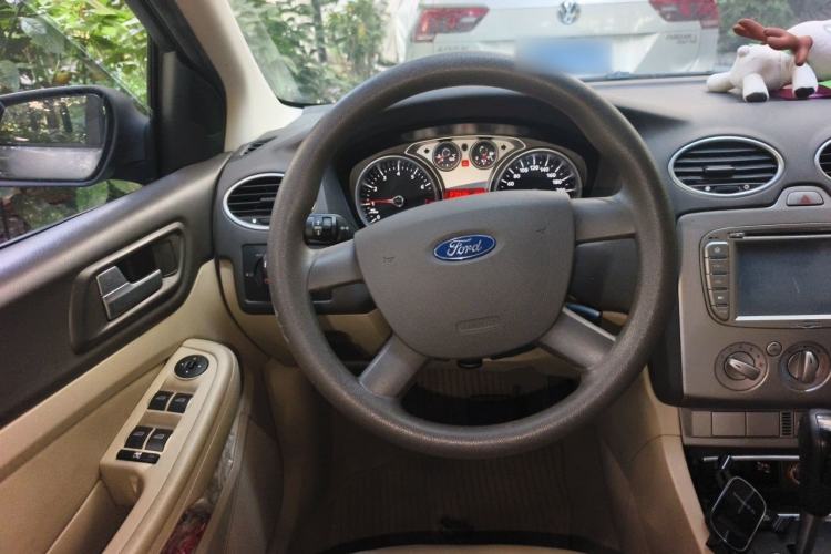 Used Ford Focus 2011 Hatchback 1.8L Automatic Fashion Edition Steering Wheel