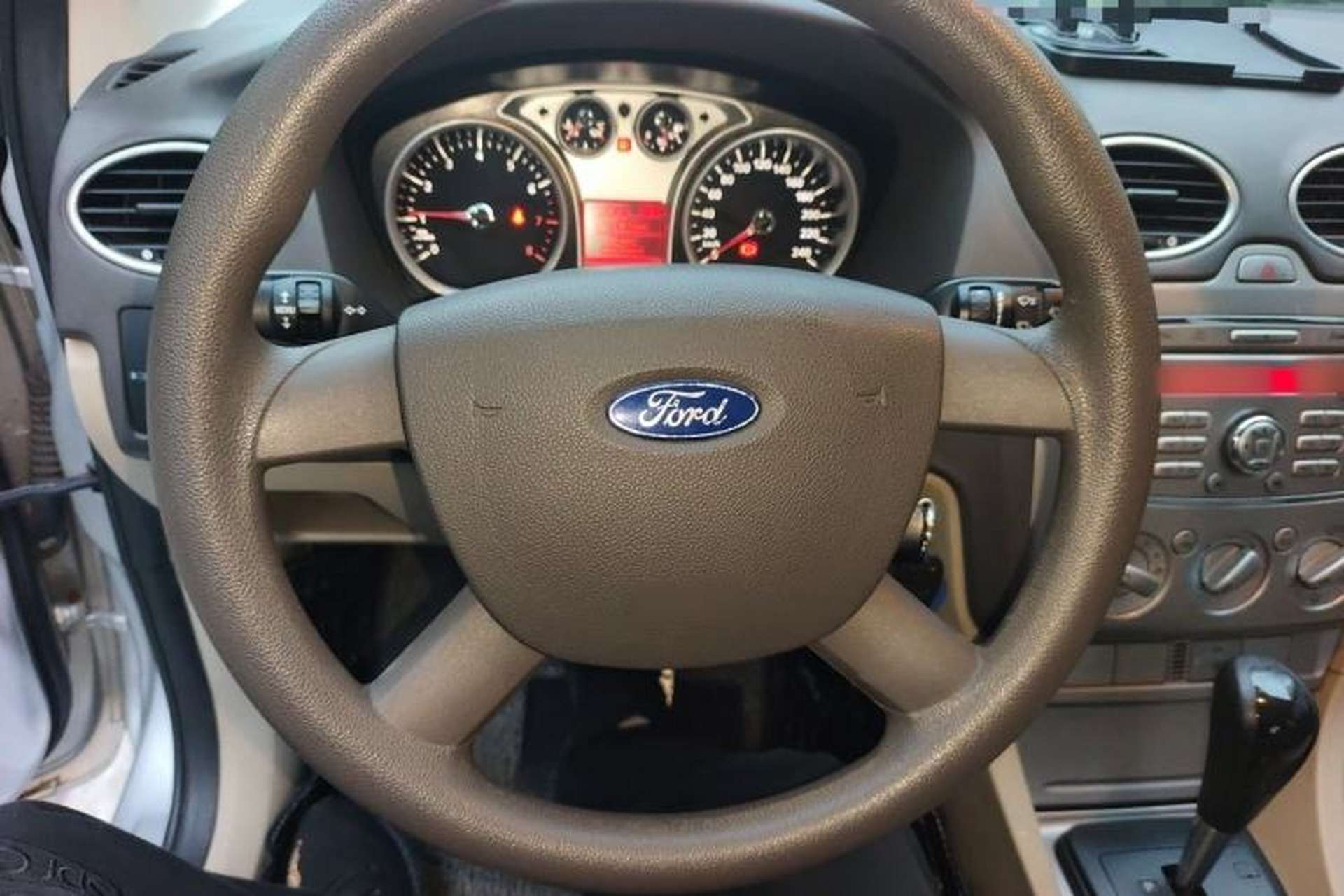 Used Ford Focus 2011 Sedan 1.8L Automatic Fashion Edition Steering Wheel