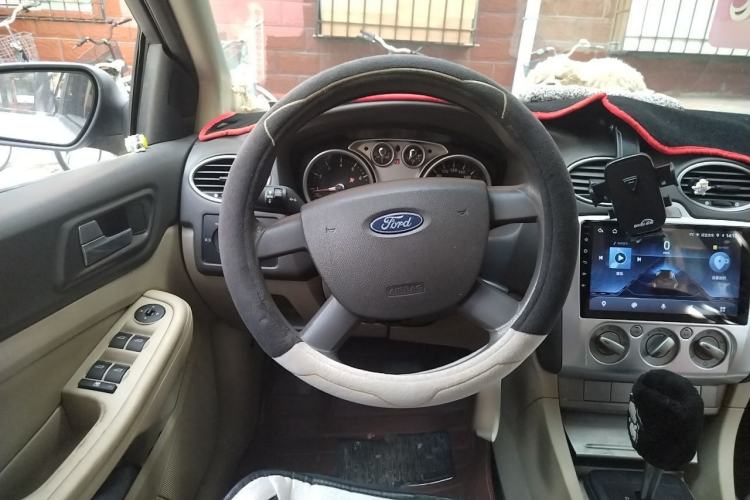 Used Ford Focus 2011 Hatchback 1.8L Automatic Fashion Edition Steering Wheel