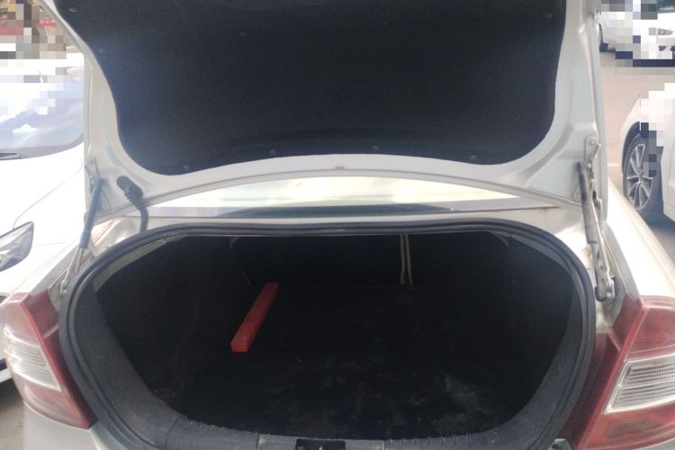 Used Ford Focus 2011 Sedan 1.8L Manual Comfort Model Trunk