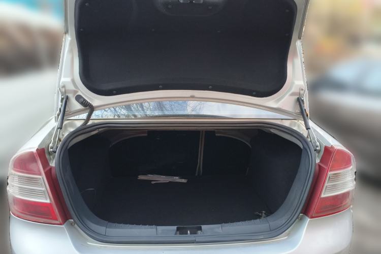 Used Ford Focus 2011 Sedan 1.8L Manual Comfort Model Trunk