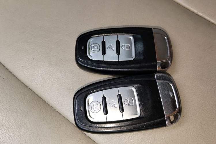 Used Ford Focus 2011 Hatchback 1.8L Automatic Fashion Edition Vehicle Key