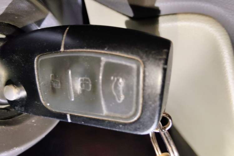 Used Ford Focus 2011 Sedan 1.8L Manual Classic Model Vehicle Key