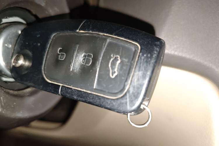 Used Ford Focus 2011 Sedan 1.8L Automatic Fashion Edition Vehicle Key