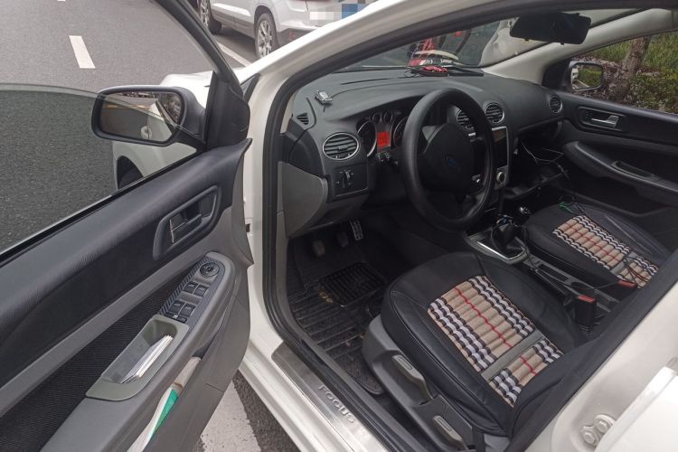 Used Ford Focus 2011 Hatchback 1.8L Manual Comfort Model Driver Seat