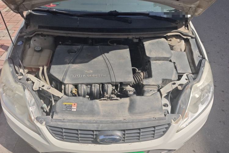 Used Ford Focus 2011 Sedan 1.8L Manual Comfort Model Engine Bay