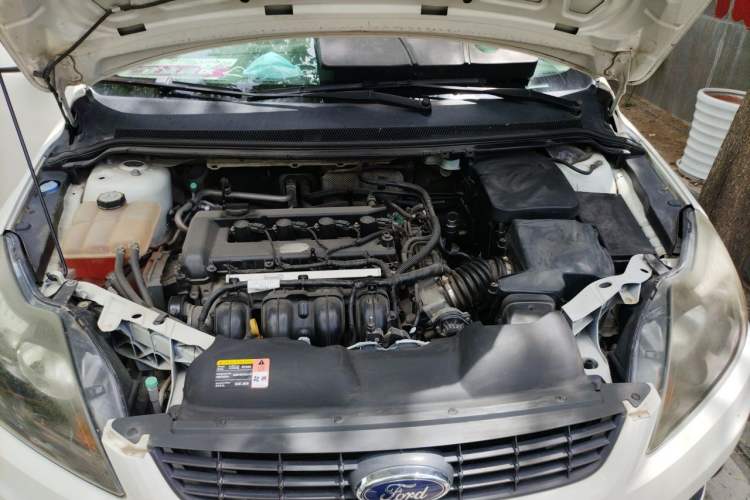 Used Ford Focus 2011 Hatchback 1.8L Automatic Fashion Edition Engine Bay