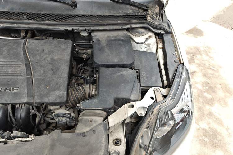 Used Ford Focus 2011 Hatchback 1.8L Manual Classic Model Engine Bay Left