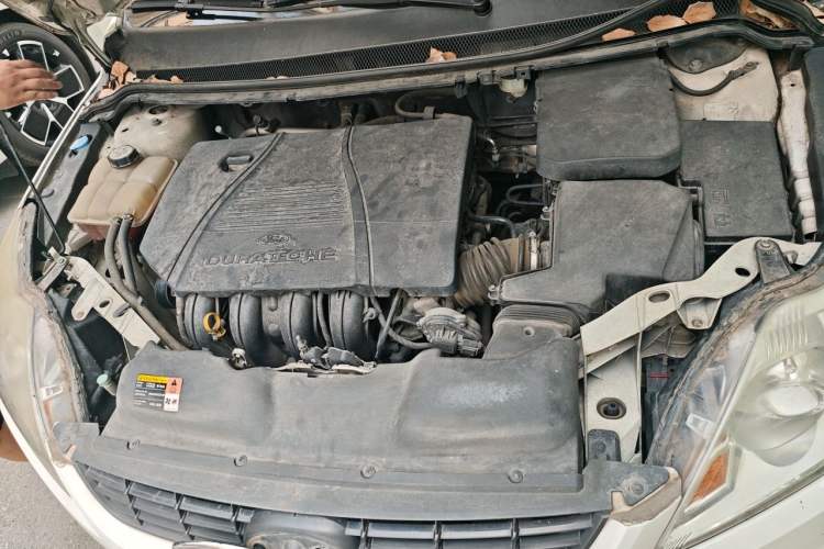 Used Ford Focus 2011 Sedan 1.8L Manual Classic Model Engine Bay