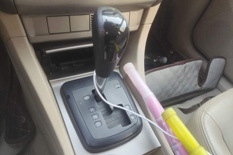Used Ford Focus 2011 Hatchback 1.8L Automatic Fashion Edition Gear Lever