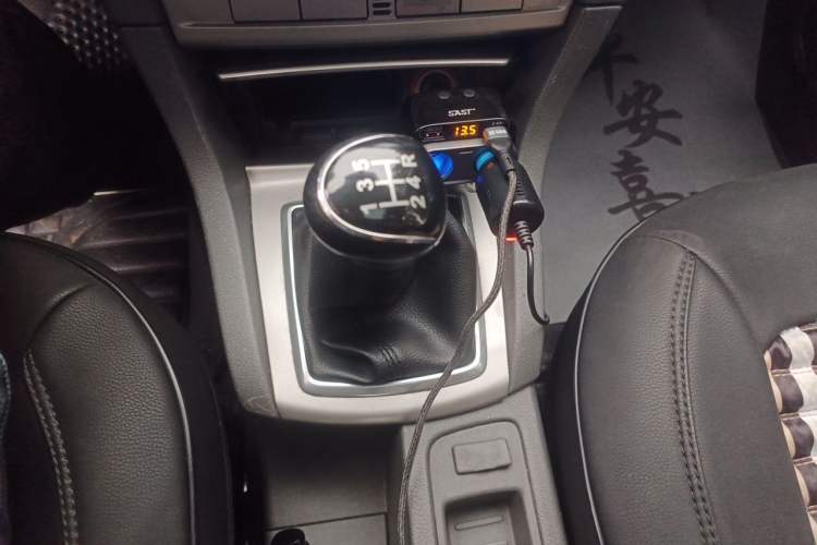 Used Ford Focus 2011 Hatchback 1.8L Manual Comfort Model Gear Lever