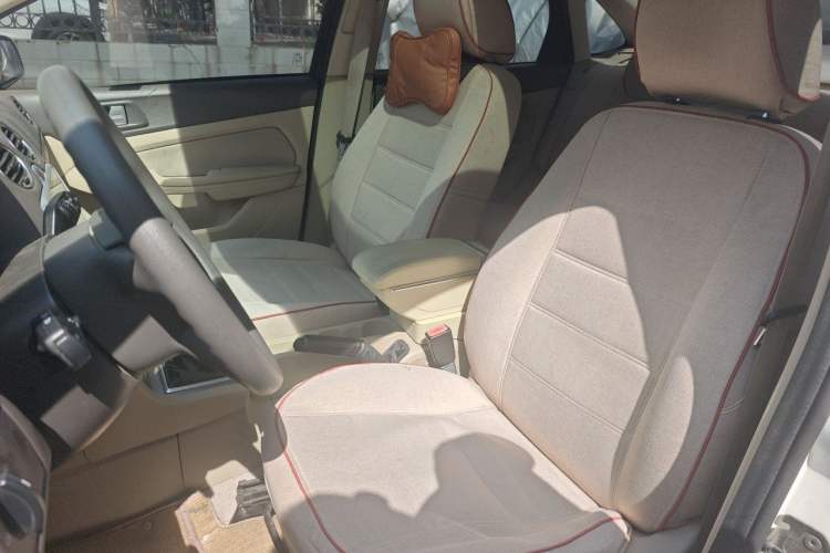 Used Ford Focus 2011 Sedan 1.8L Manual Comfort Model Left Front Seat
