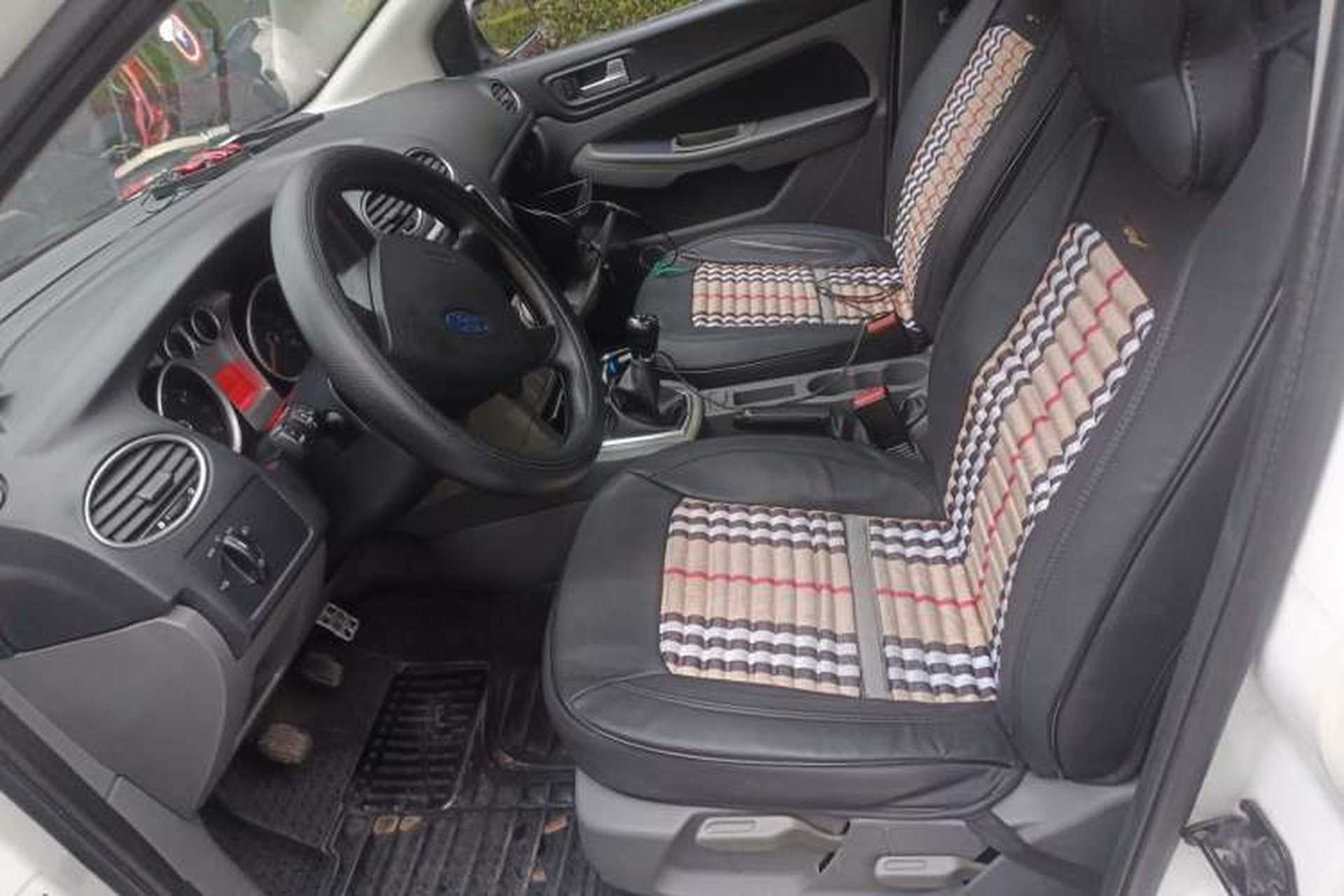 Used Ford Focus 2011 Hatchback 1.8L Manual Comfort Model Left Front Seat