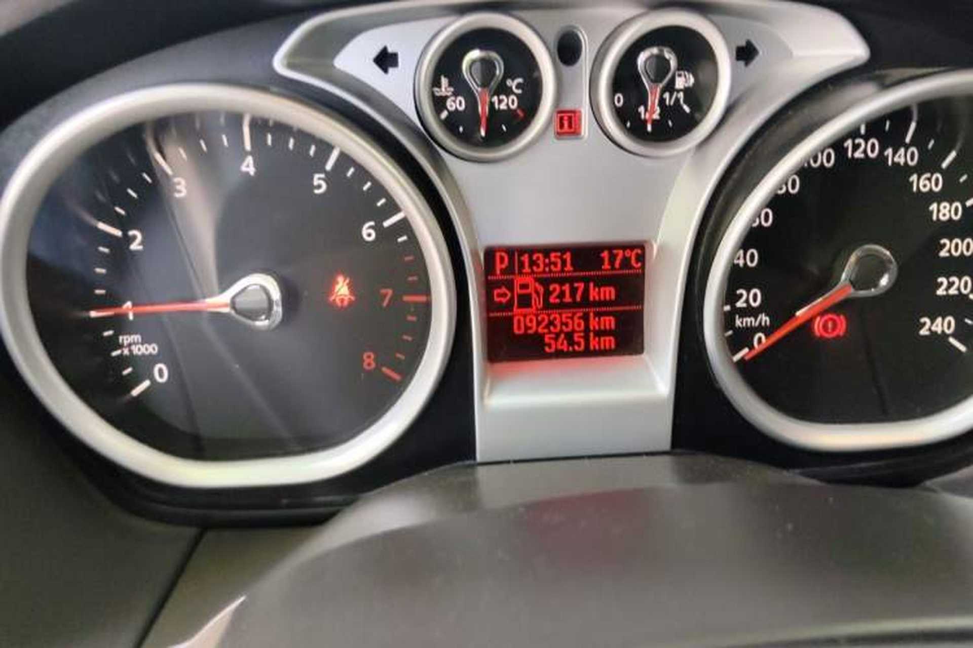 Used Ford Focus 2011 Hatchback 1.8L Automatic Fashion Edition Odometer Close Up