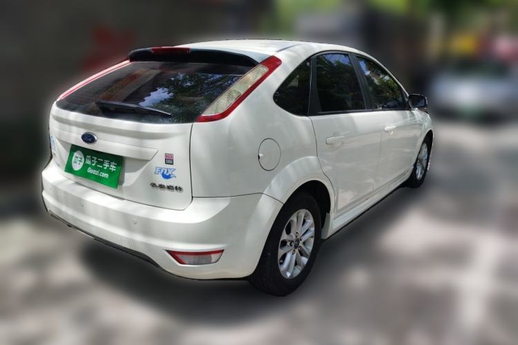 Used Ford Focus 2011 Hatchback 1.8L Automatic Fashion Edition Rear Right 45 Deg