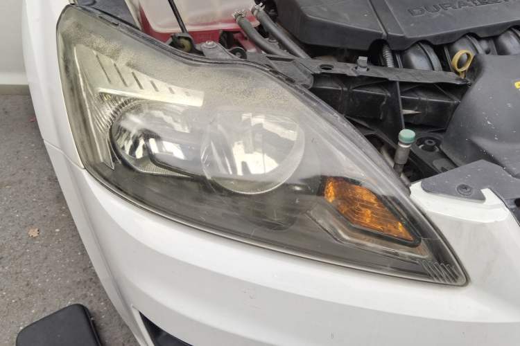Used Ford Focus 2011 Hatchback 1.8L Automatic Fashion Edition Right Front Headlight