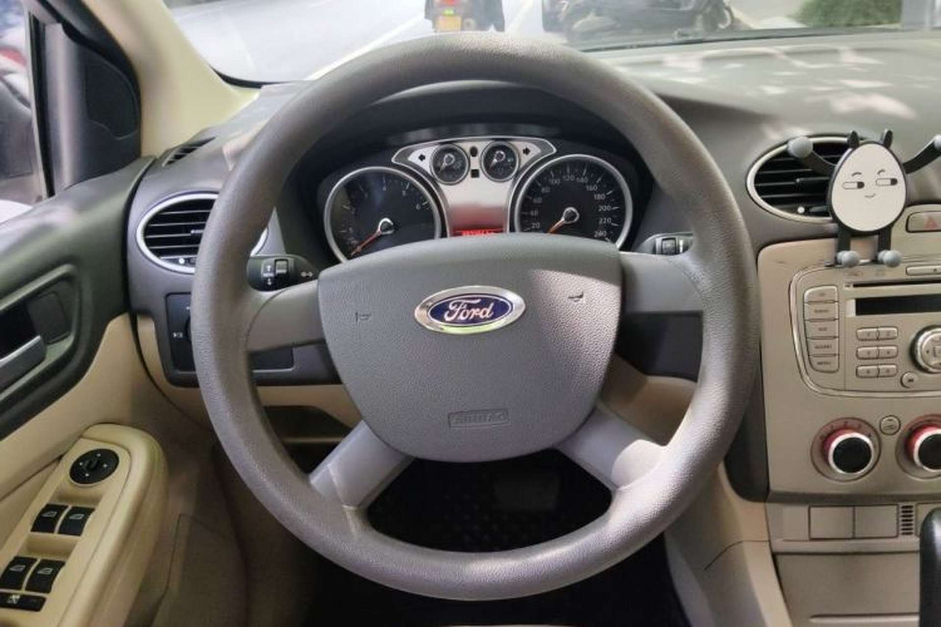 Used Ford Focus 2011 Hatchback 1.8L Automatic Fashion Edition Steering Wheel