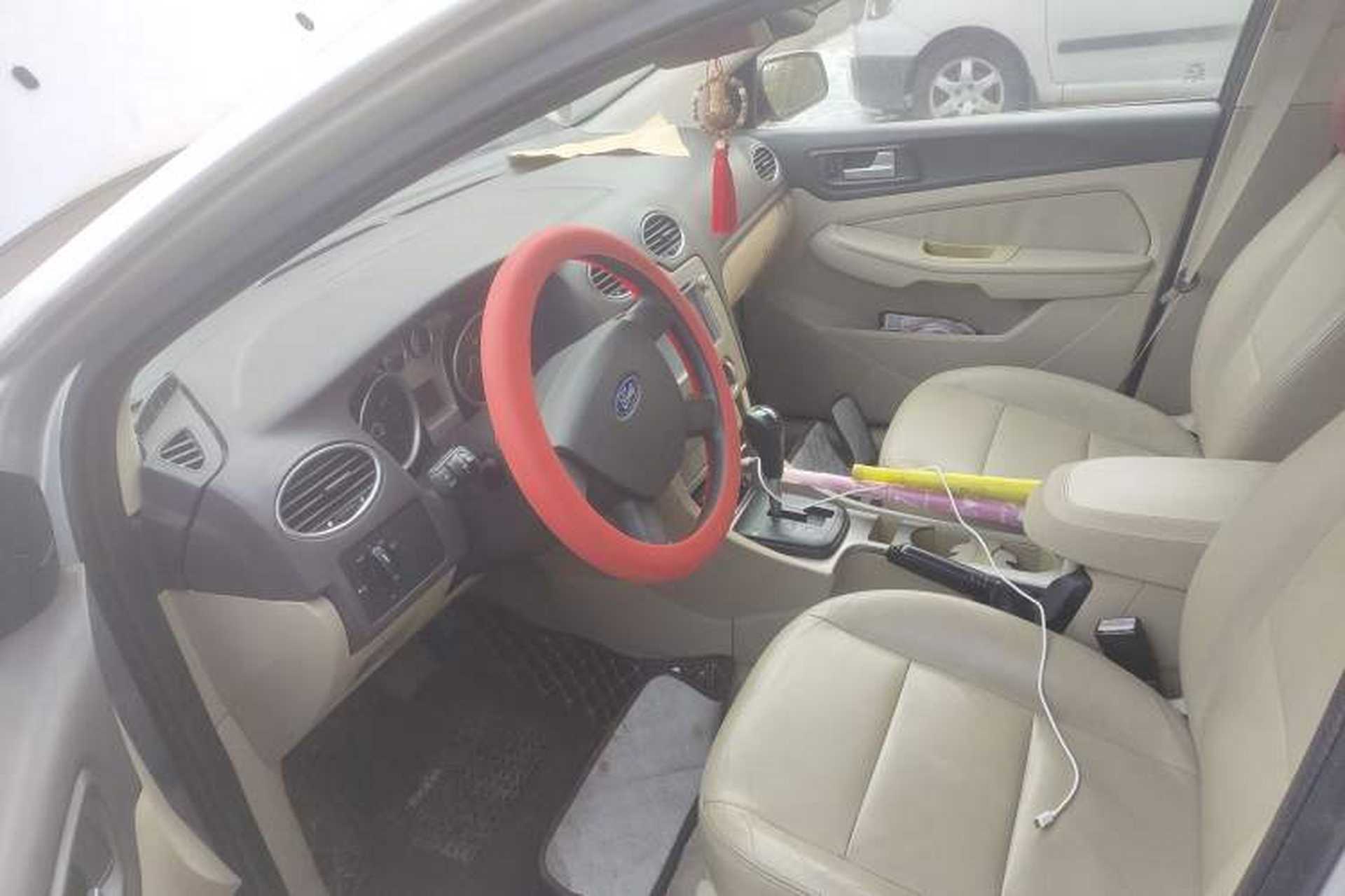 Used Ford Focus 2011 Hatchback 1.8L Automatic Fashion Edition Steering Wheel