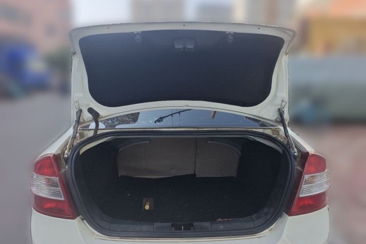 Used Ford Focus 2011 Sedan 1.8L Manual Comfort Model Trunk