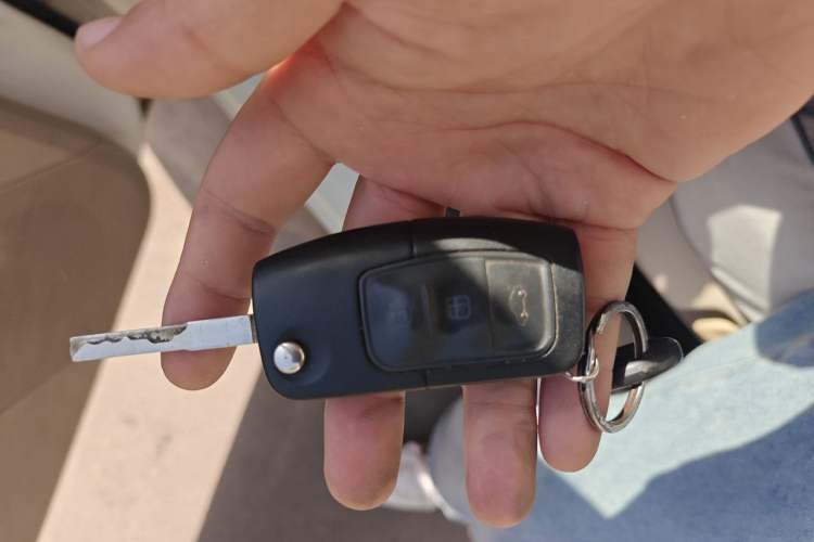 Used Ford Focus 2011 Sedan 1.8L Manual Comfort Model Vehicle Key