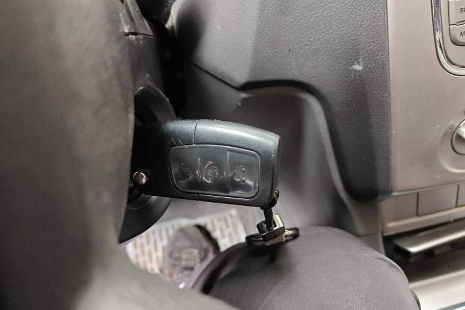 Used Ford Focus 2011 Hatchback 1.8L Manual Classic Model Vehicle Key