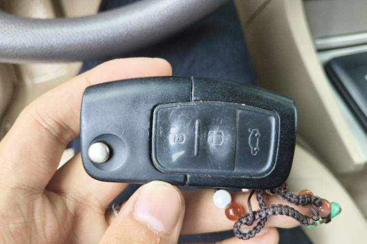 Used Ford Focus 2011 Hatchback 1.8L Automatic Fashion Edition Vehicle Key